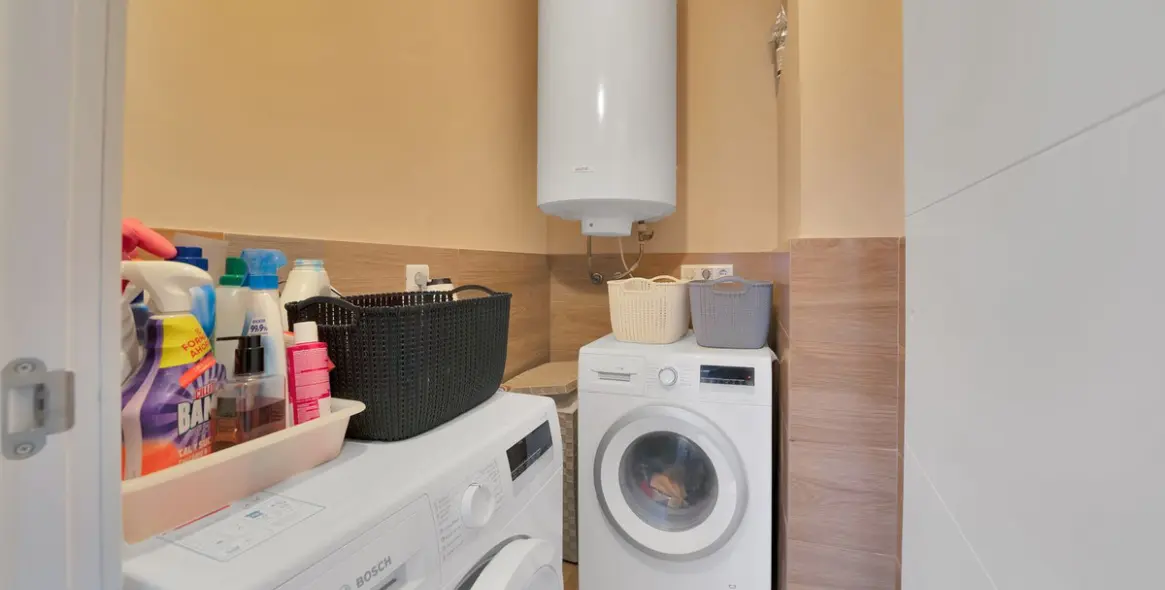 Sale of detached villa in Estepona 18