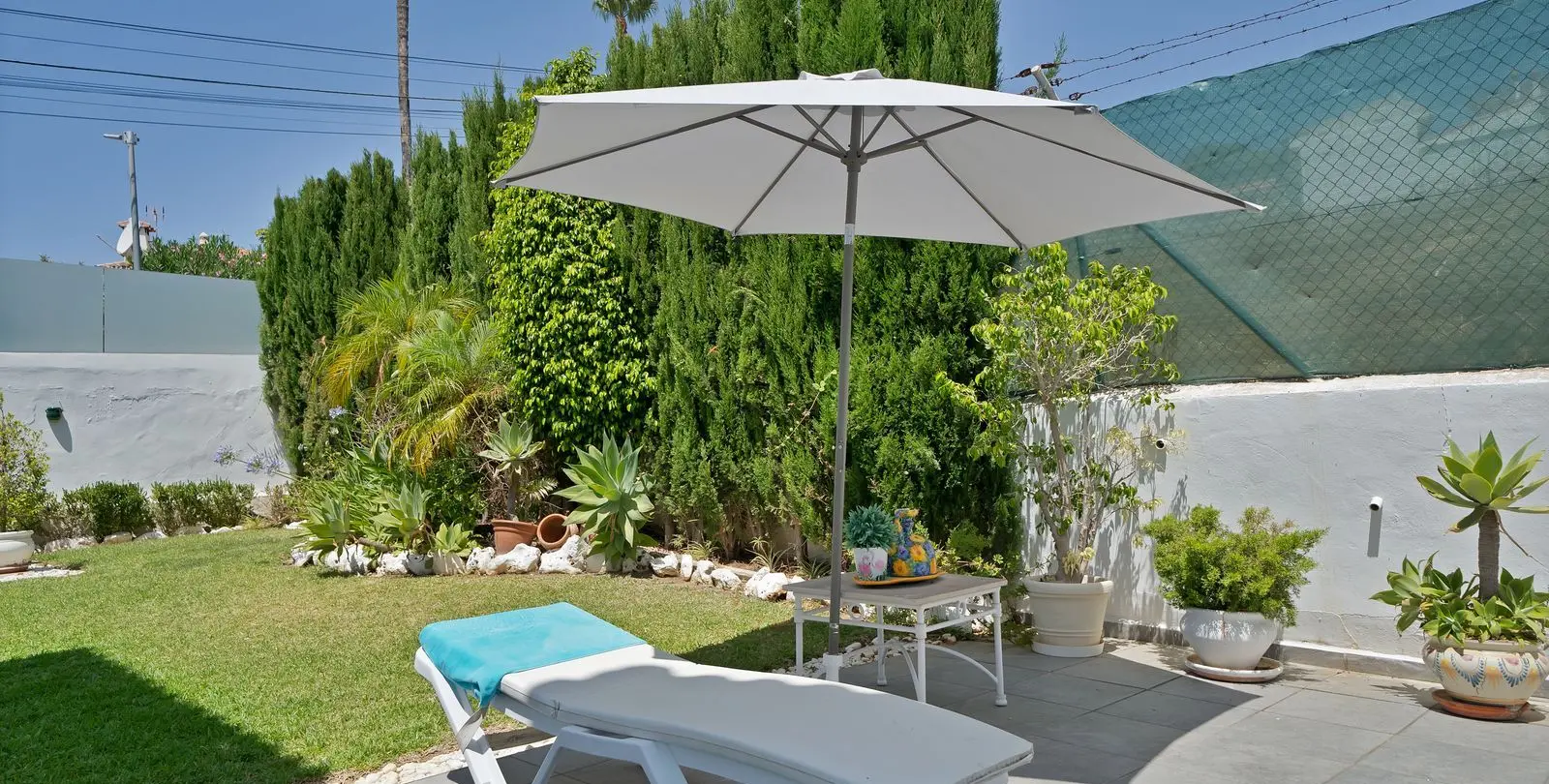 Sale of detached villa in Estepona 54