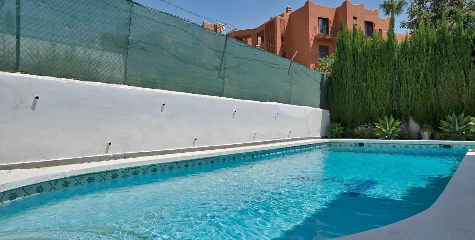 Sale of detached villa in Estepona 55