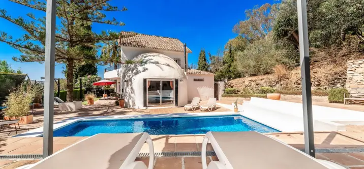 Venta de villa independiente en El Coto 1