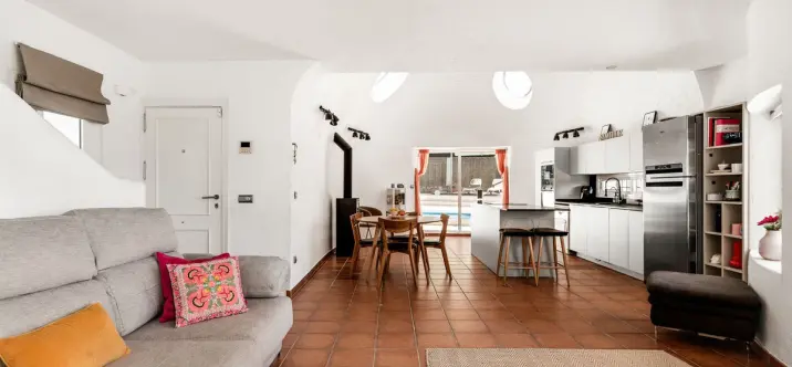 Venta de villa independiente en El Coto 4