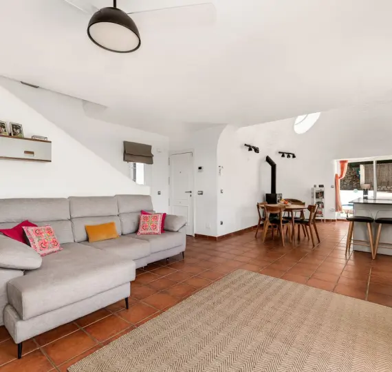 Venta de villa independiente en El Coto