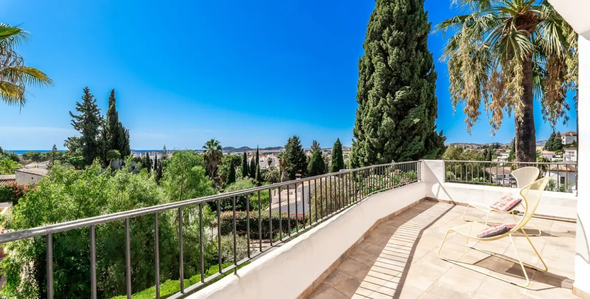 Venta de villa independiente en El Coto 22