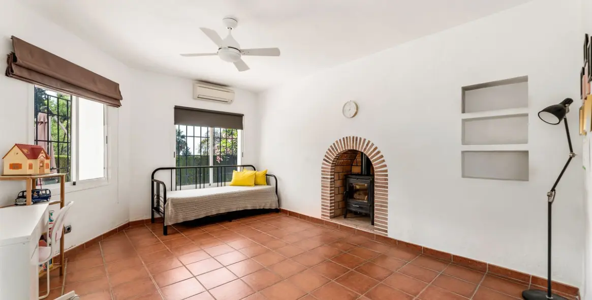 Venta de villa independiente en El Coto 26