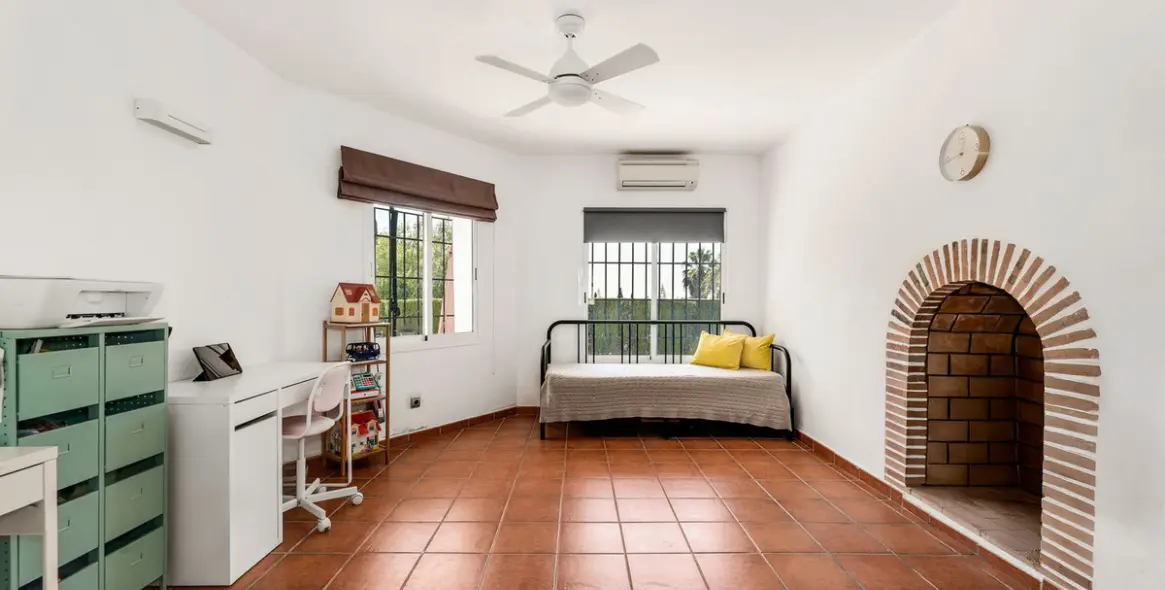 Venta de villa independiente en El Coto 27