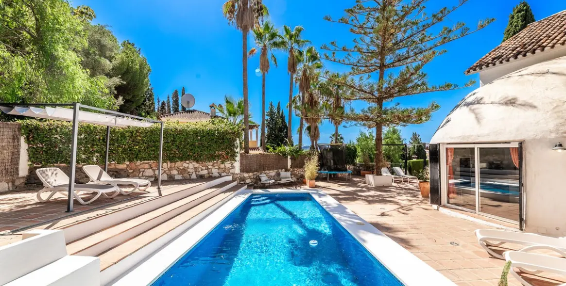 Venta de villa independiente en El Coto 34