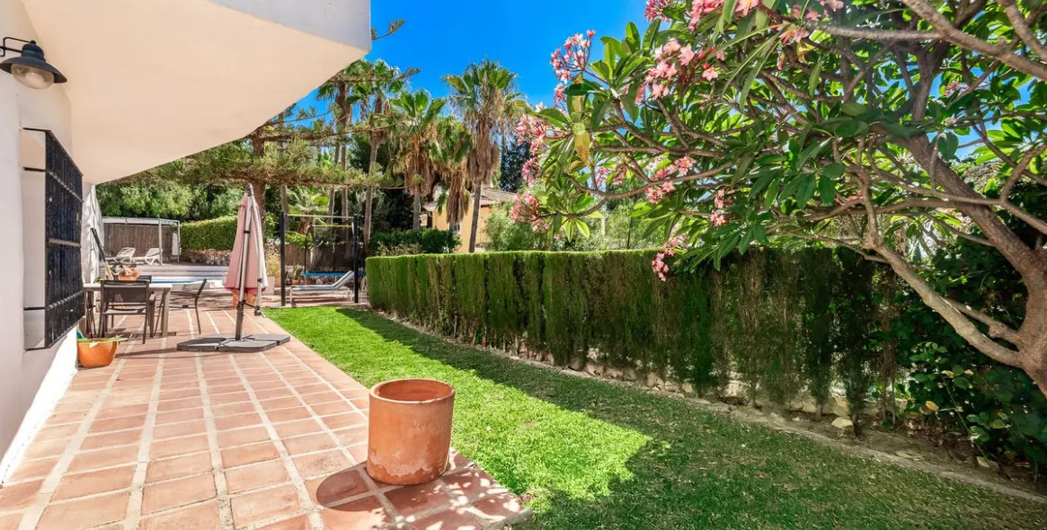 Venta de villa independiente en El Coto 37