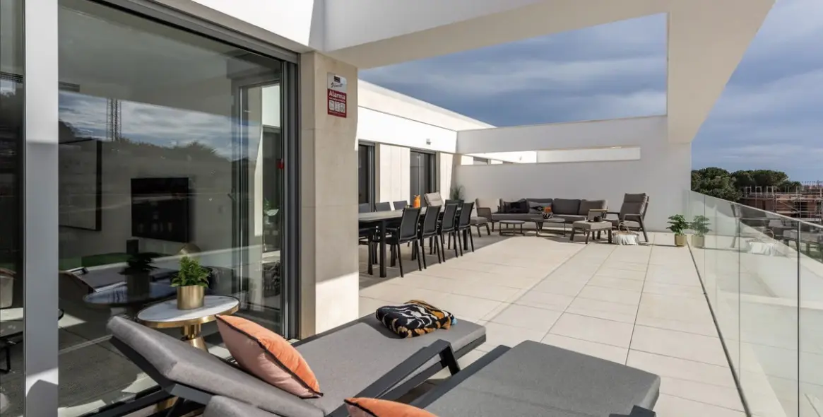 Venta de ático en Elviria 1