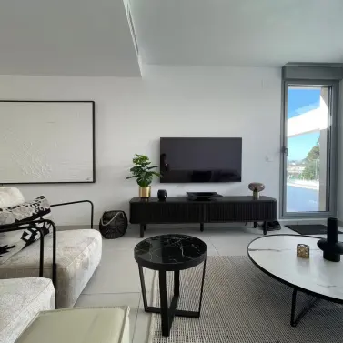 Sale of penthouse in Elviria