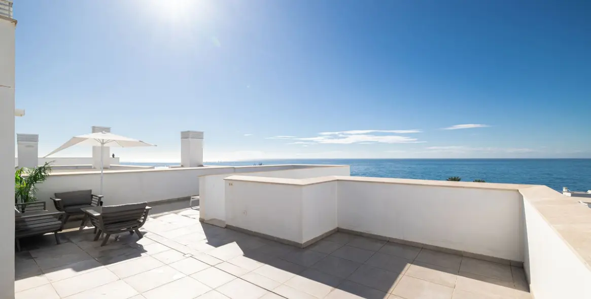 Sale of penthouse in Benalmadena Costa 2