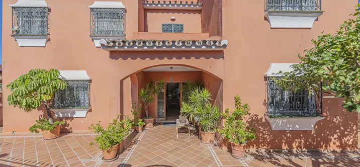 Oтдельно стоящая вилла R5206330 1