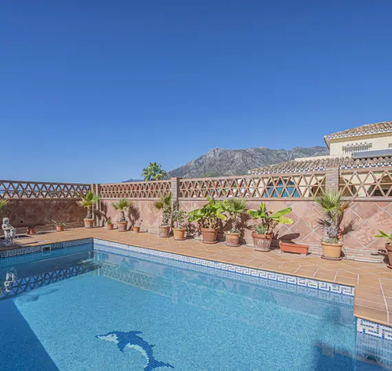 Oтдельно стоящая вилла R5206330