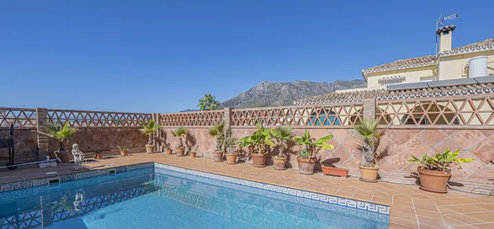 Oтдельно стоящая вилла R5206330 2