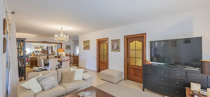 Oтдельно стоящая вилла R5206330 3