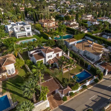 Продажа  отдельно стоящей виллы в Mijas Golf