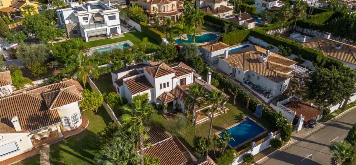 Продажа  отдельно стоящей виллы в Mijas Golf 1