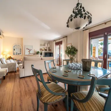 Продажа  отдельно стоящей виллы в Mijas Golf