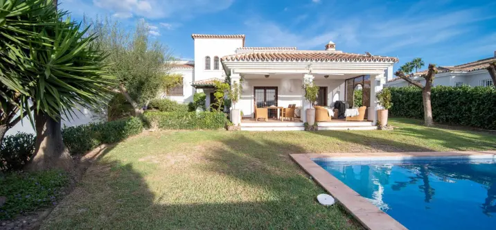 Продажа  отдельно стоящей виллы в Mijas Golf 4