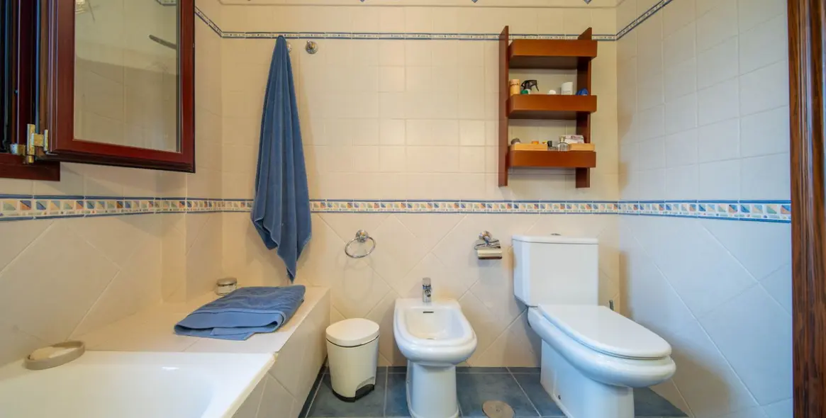 Продажа  отдельно стоящей виллы в Mijas Golf 16