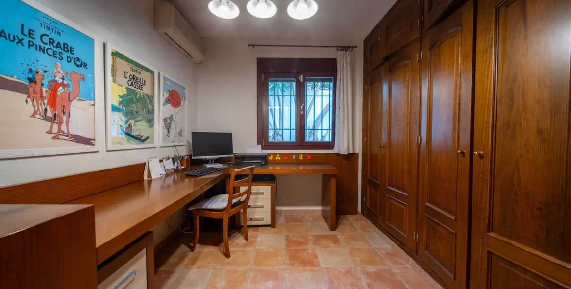 Продажа  отдельно стоящей виллы в Mijas Golf 17