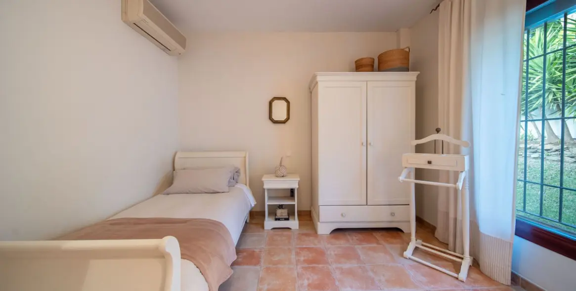 Продажа  отдельно стоящей виллы в Mijas Golf 19