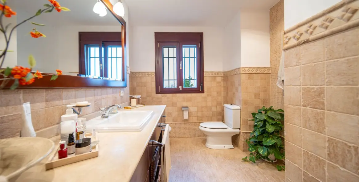 Продажа  отдельно стоящей виллы в Mijas Golf 20