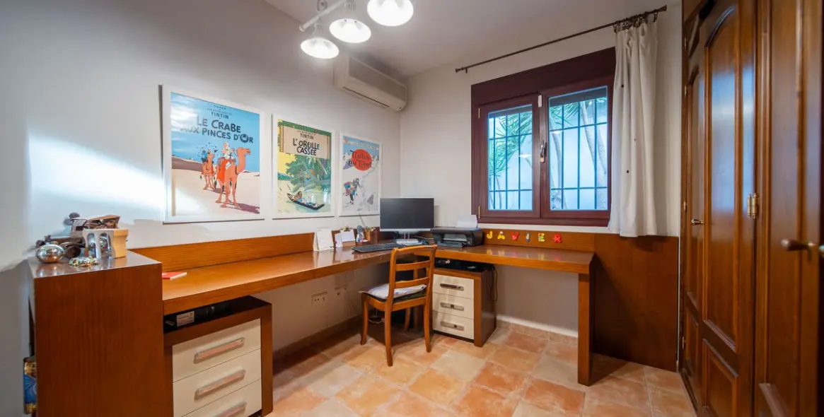 Продажа  отдельно стоящей виллы в Mijas Golf 27