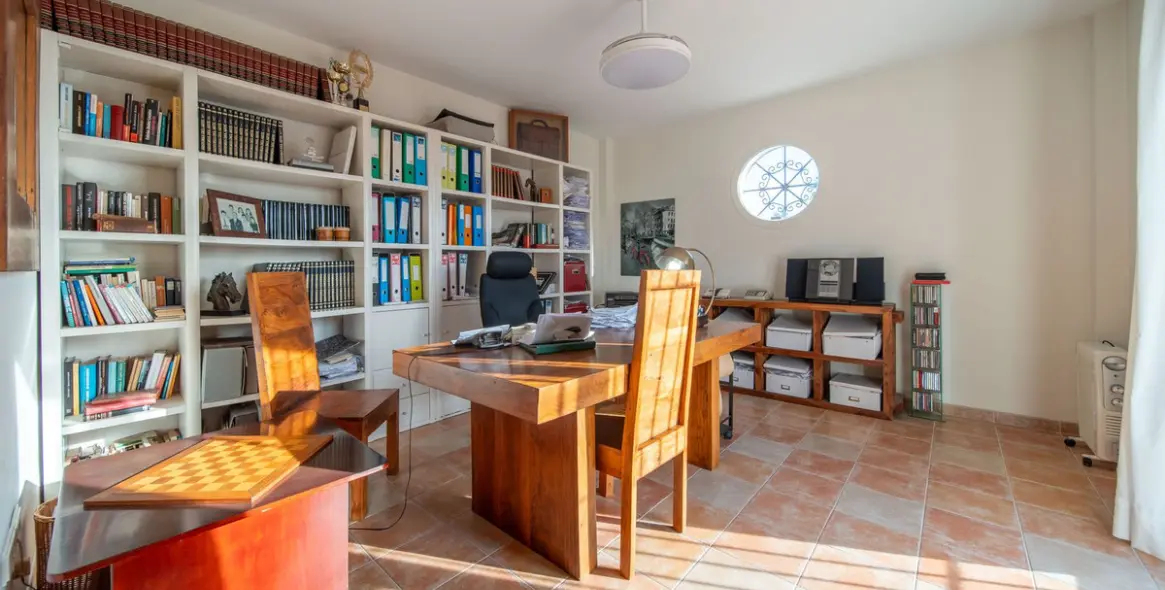 Продажа  отдельно стоящей виллы в Mijas Golf 34