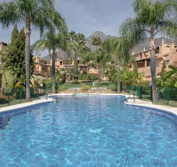 Venta de casa pareada en Nagüeles