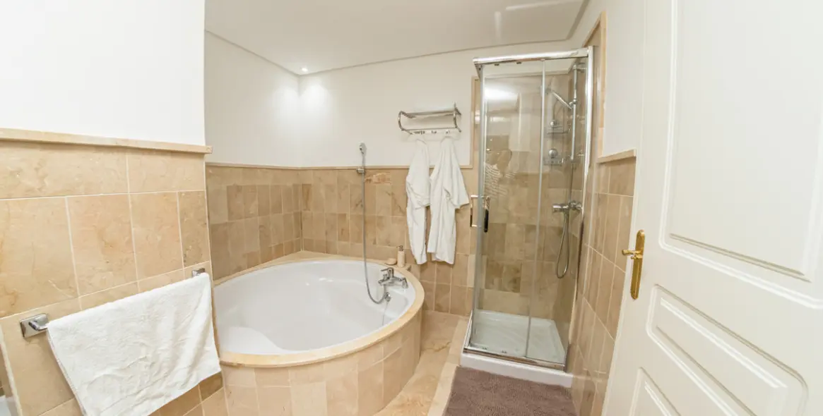 Sale of semi-detached house in Nagüeles 31