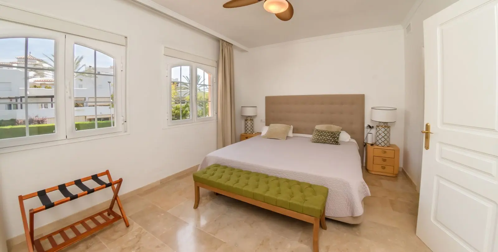 Venta de casa pareada en Nagüeles 5
