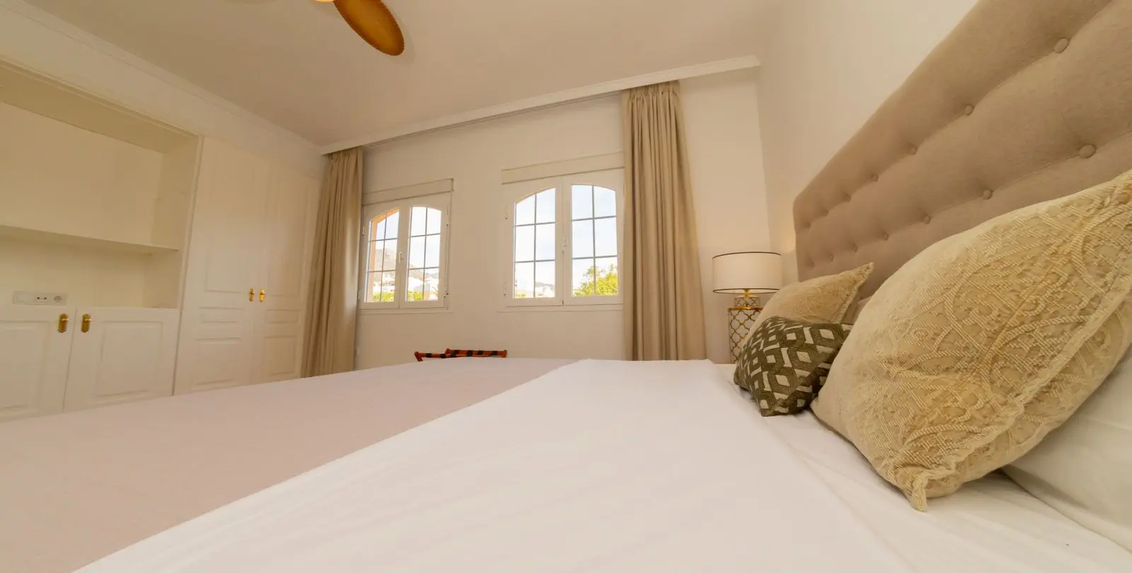 Venta de casa pareada en Nagüeles 23