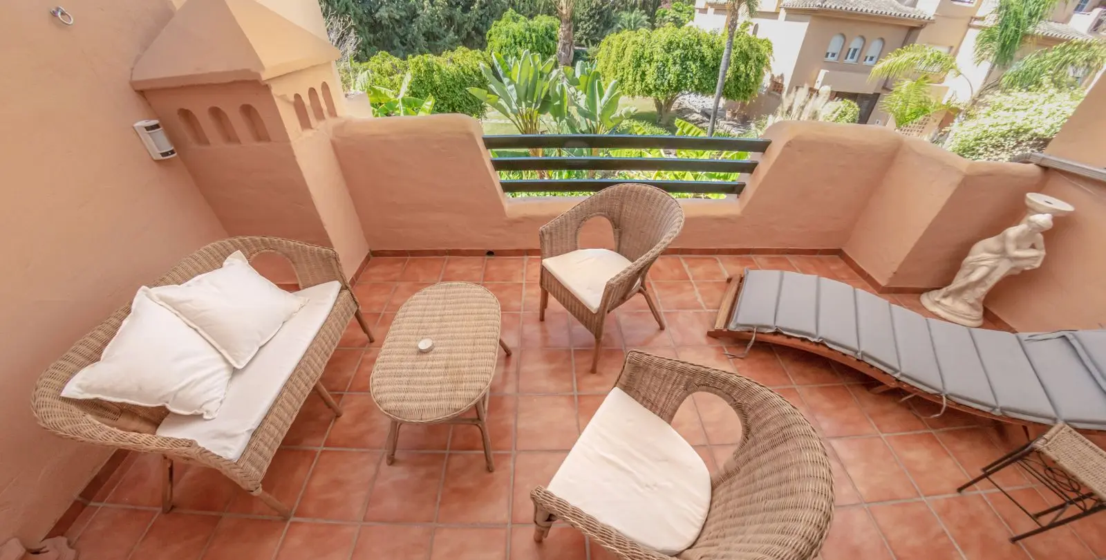 Venta de casa pareada en Nagüeles 29