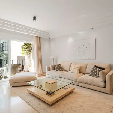 Venta de apartamento en planta media en Sierra Blanca