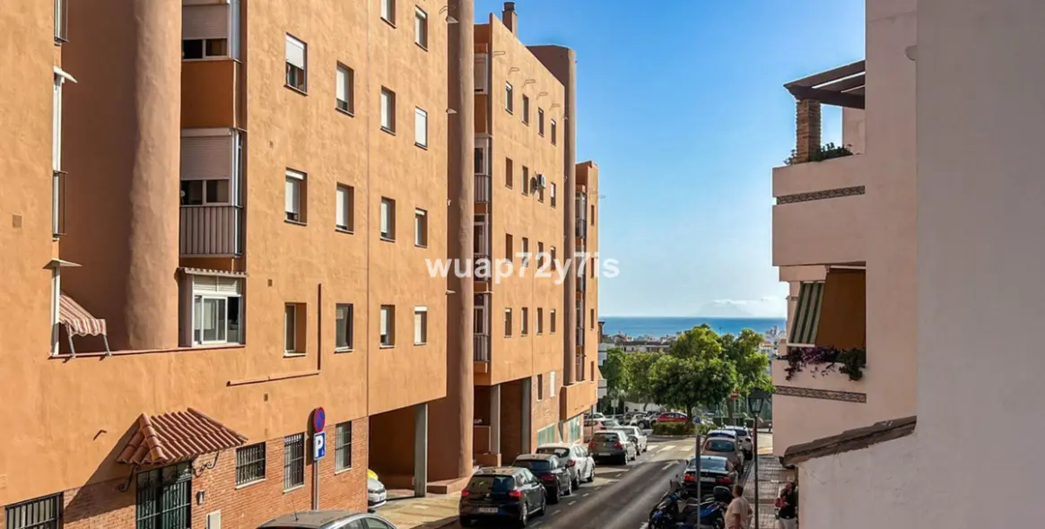 Продажа дома на две семьи в Estepona 34
