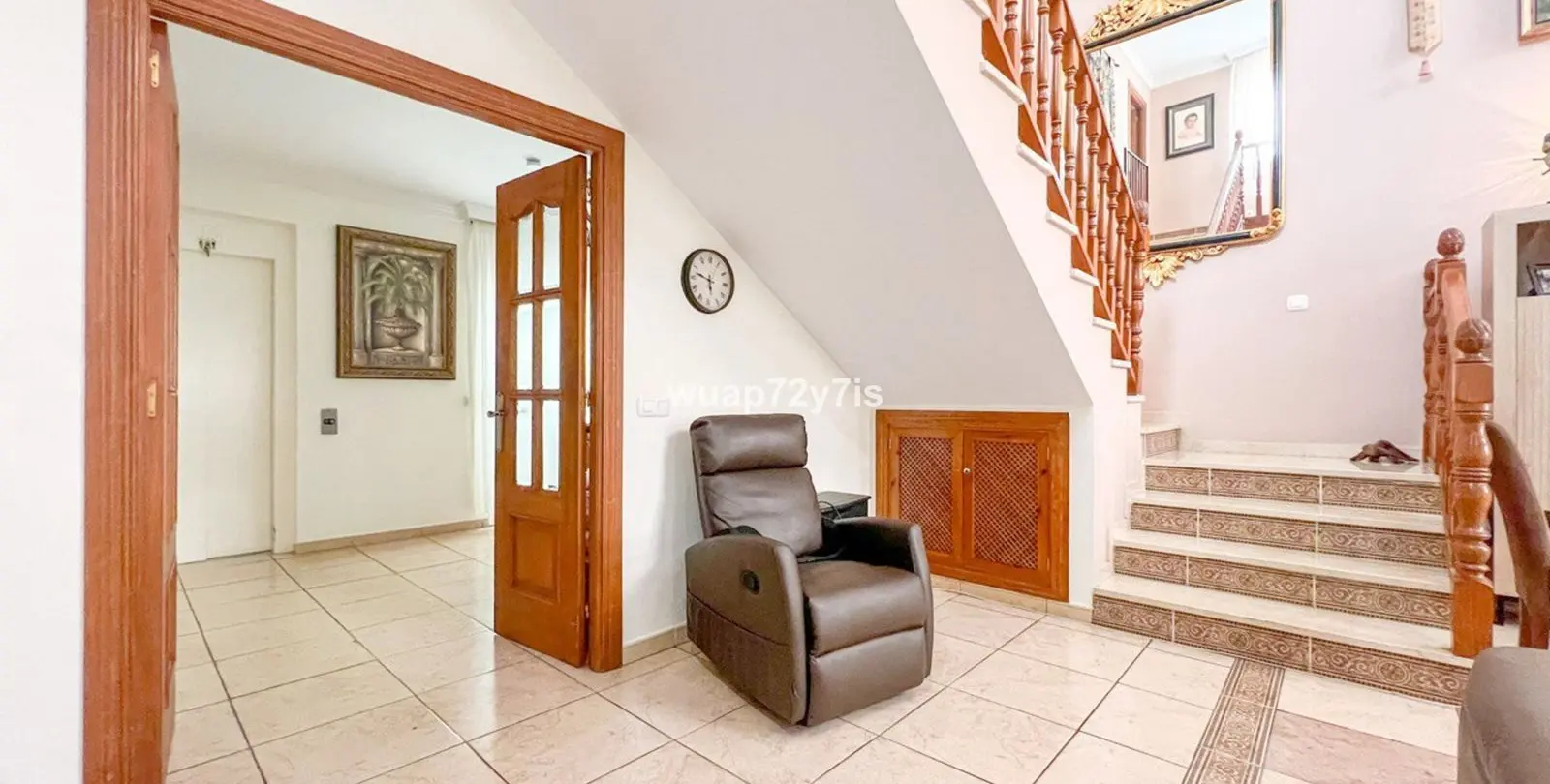 Продажа дома на две семьи в Estepona 2