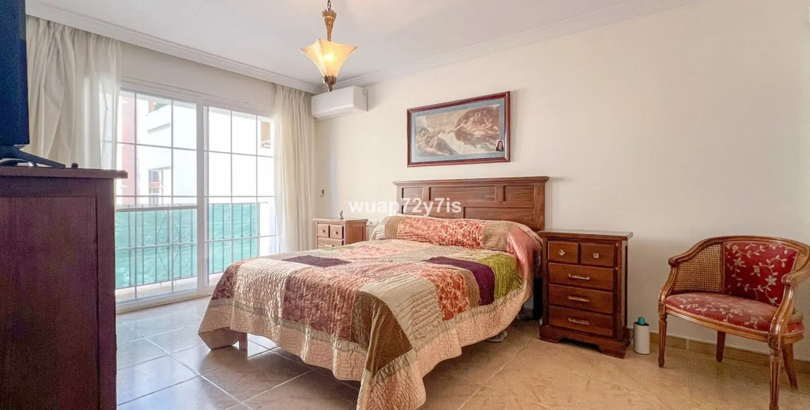 Продажа дома на две семьи в Estepona 12