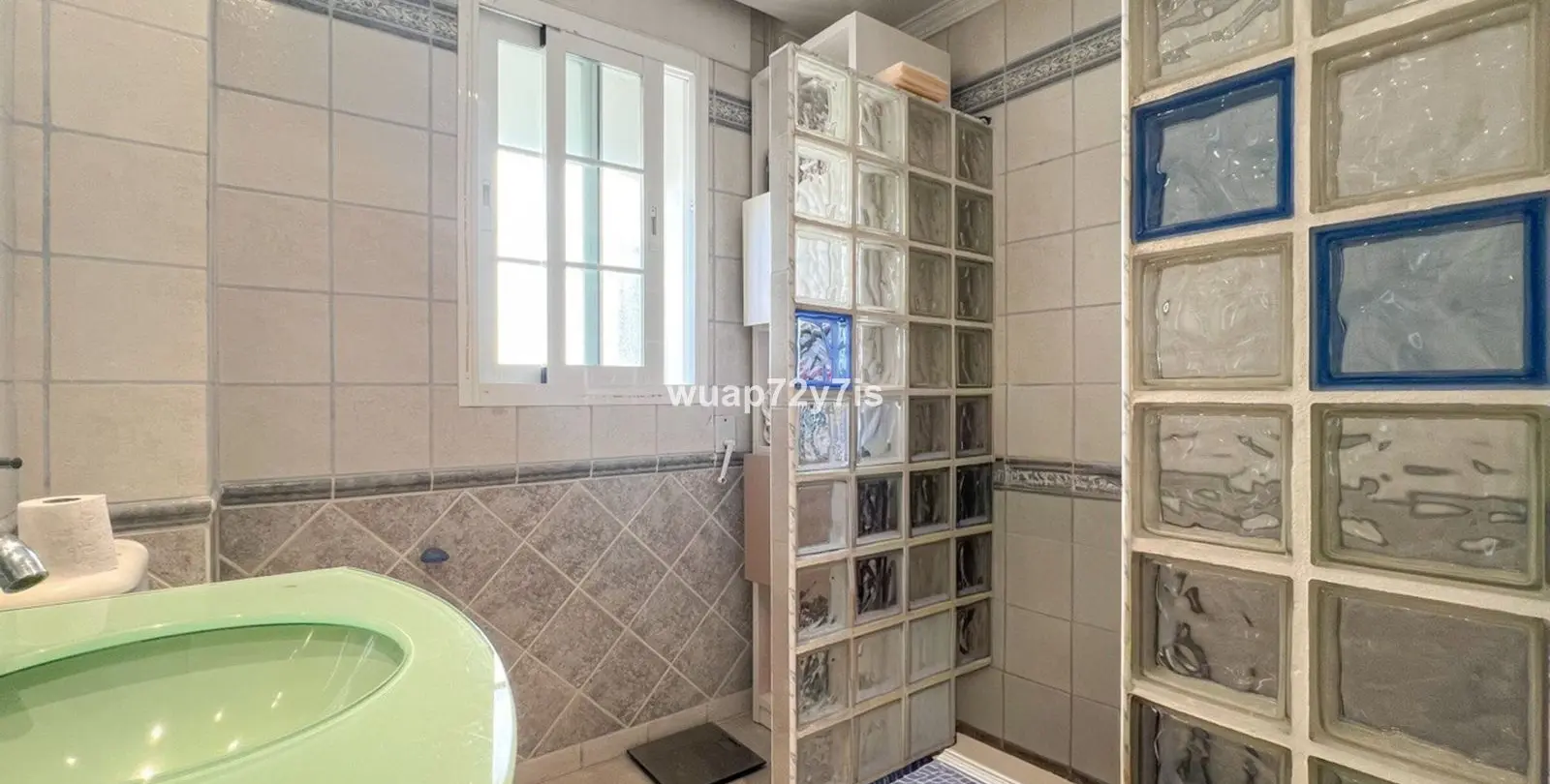 Продажа дома на две семьи в Estepona 20