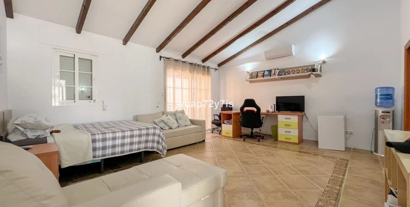 Продажа дома на две семьи в Estepona 21