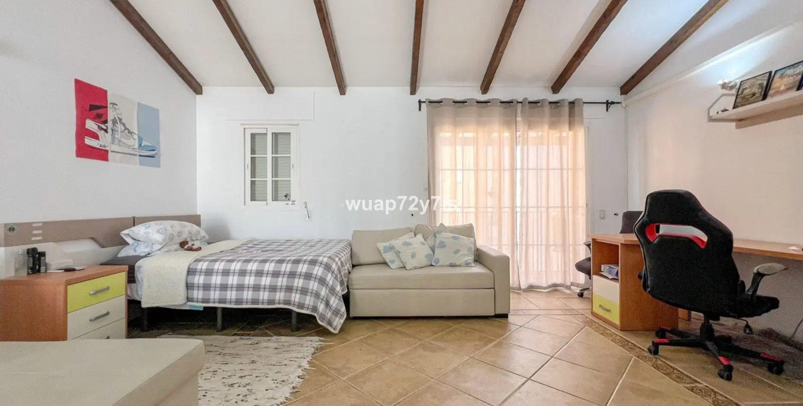 Продажа дома на две семьи в Estepona 22
