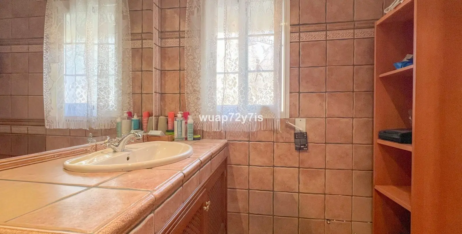 Продажа дома на две семьи в Estepona 24