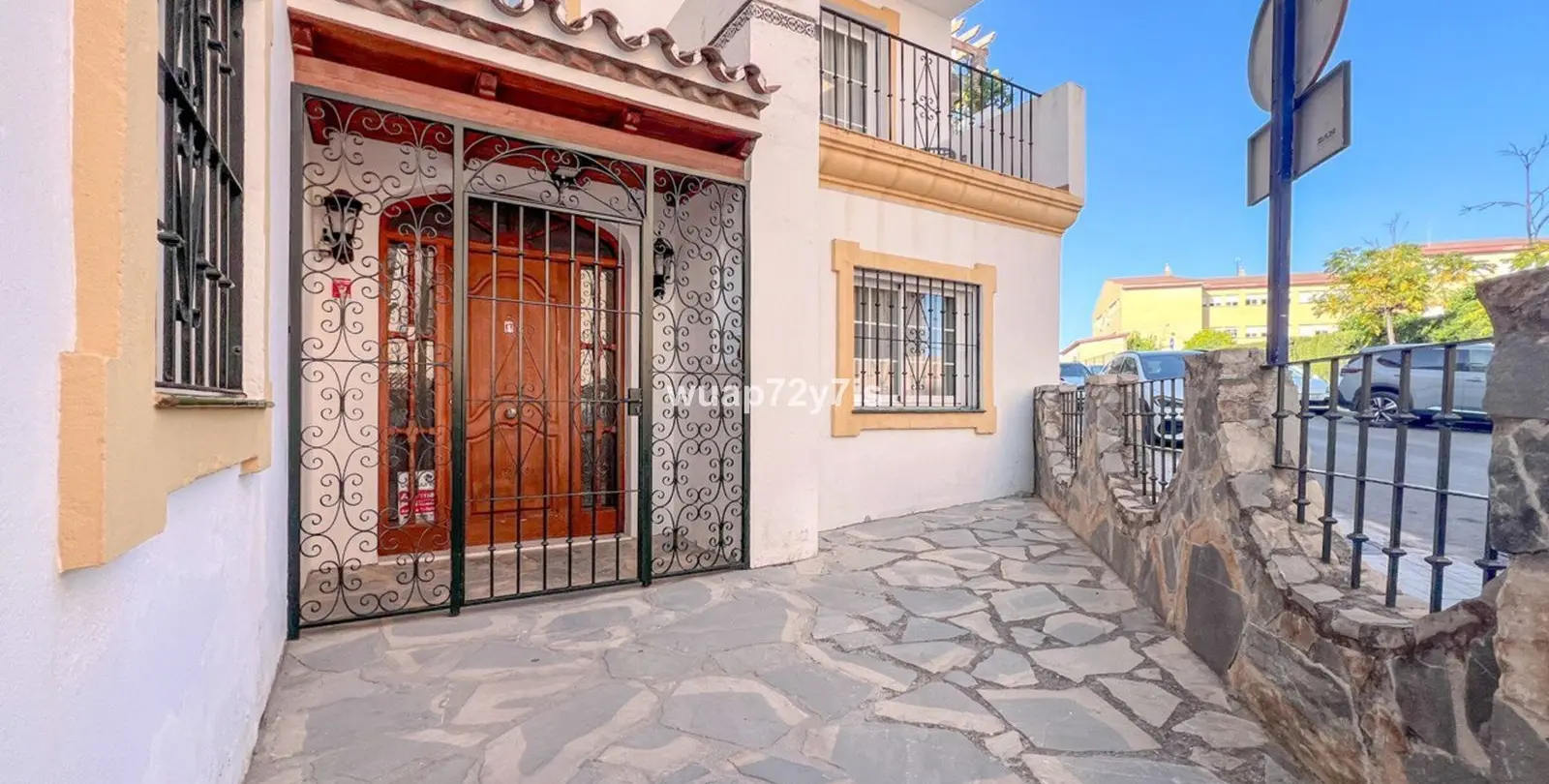 Продажа дома на две семьи в Estepona 33