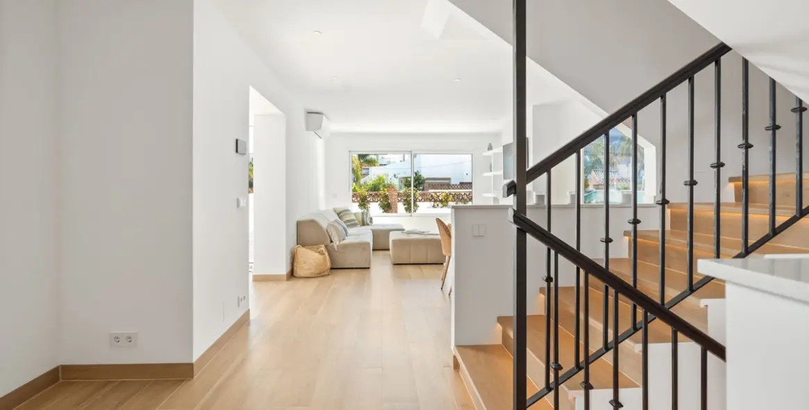 Sale of townhouse in San Pedro de Alcántara 4