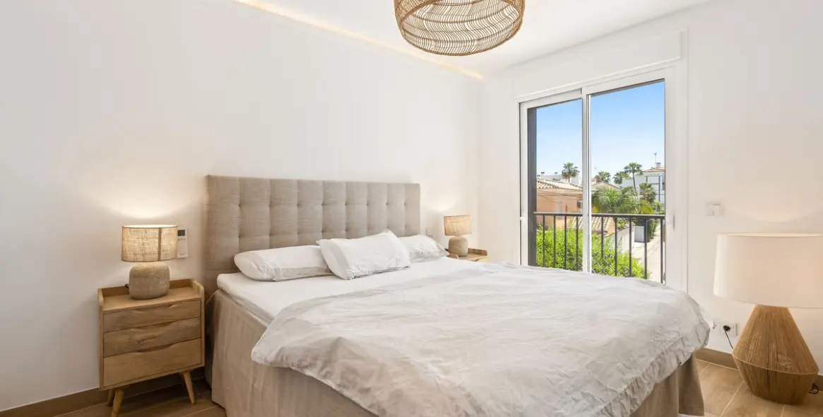 Sale of townhouse in San Pedro de Alcántara 12
