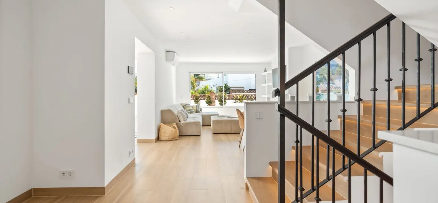 Sale of townhouse in San Pedro de Alcántara 3
