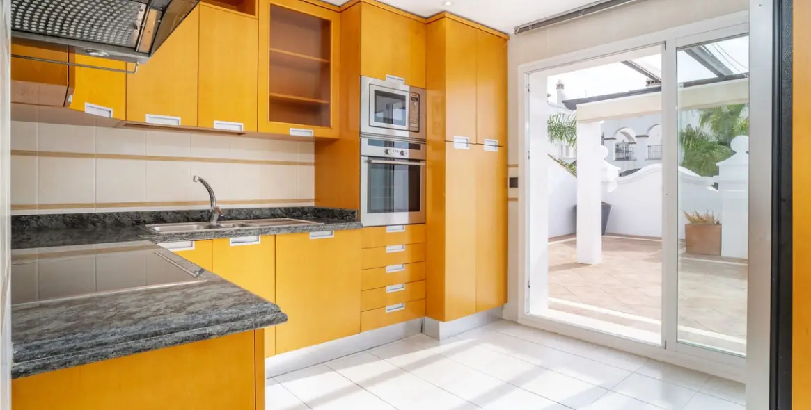 Sale of penthouse duplex in Marbella 4