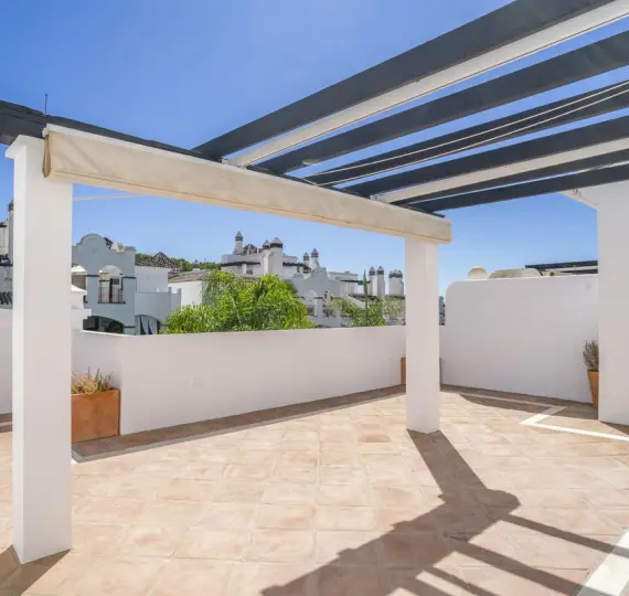 Sale of penthouse duplex in Marbella
