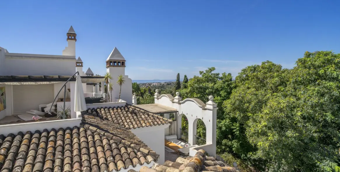 Продажа двухуровневого пентхауса в Marbella 29