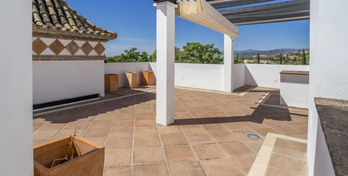 Продажа двухуровневого пентхауса в Marbella 30