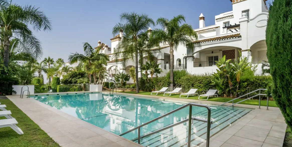 Продажа двухуровневого пентхауса в Marbella 65